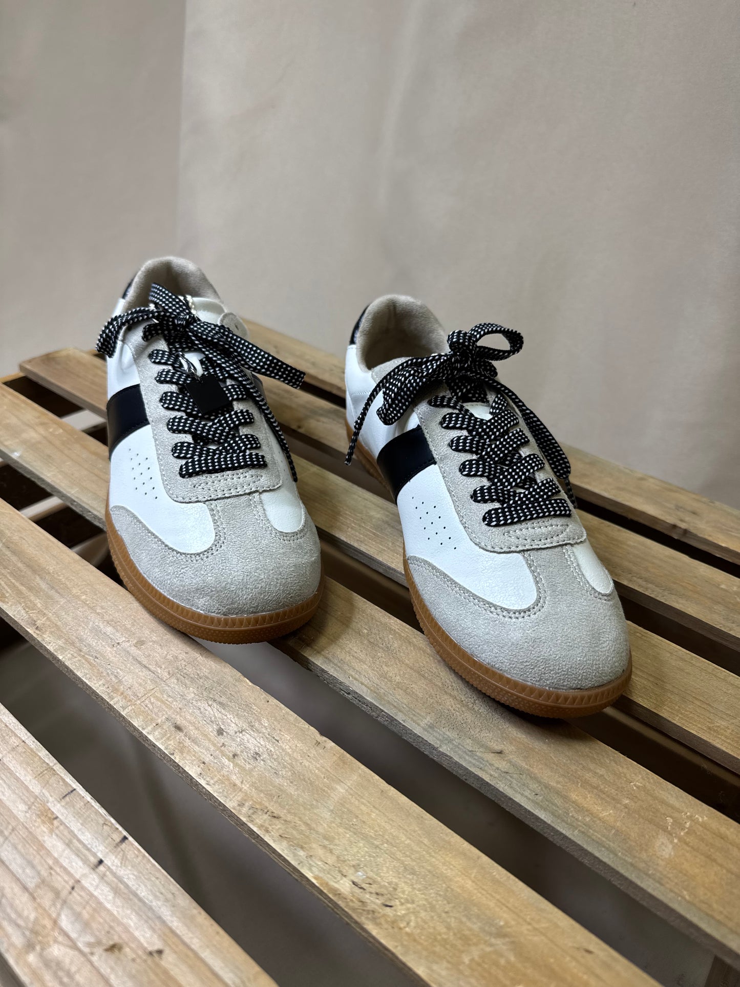 Sydney Sneaker