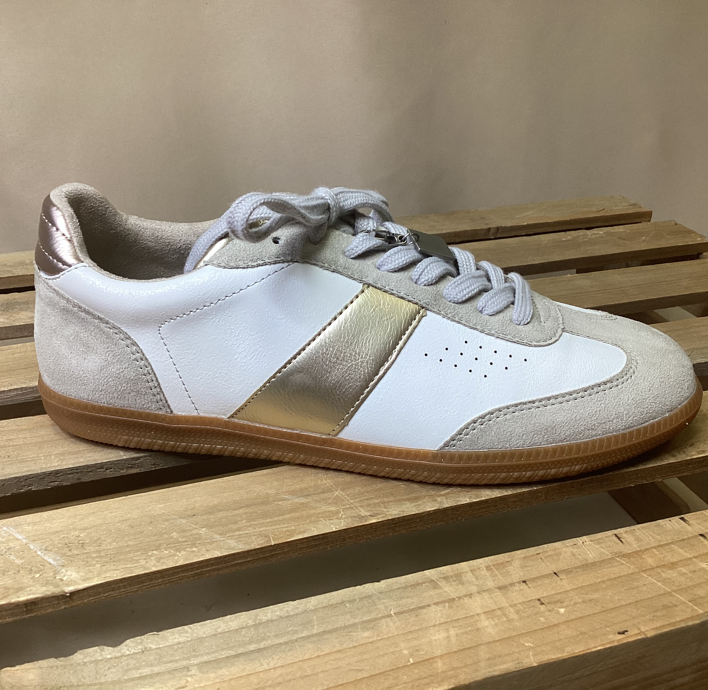 Sydney Sneaker