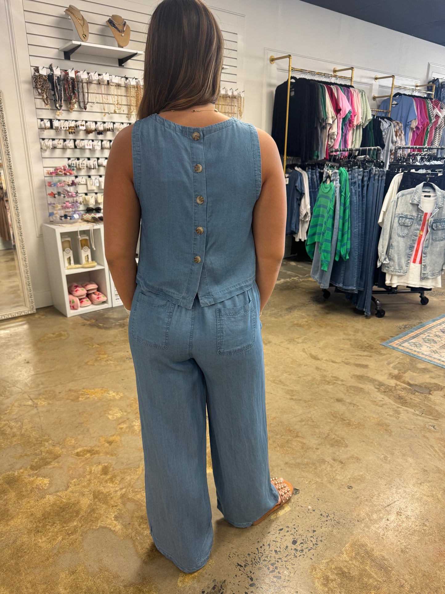 Back Button Sleeveless Chambray Set