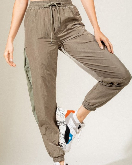 Side Mesh Detail Jogger Pants