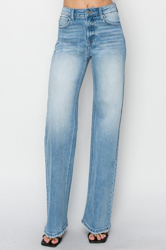 HR Straight Jeans