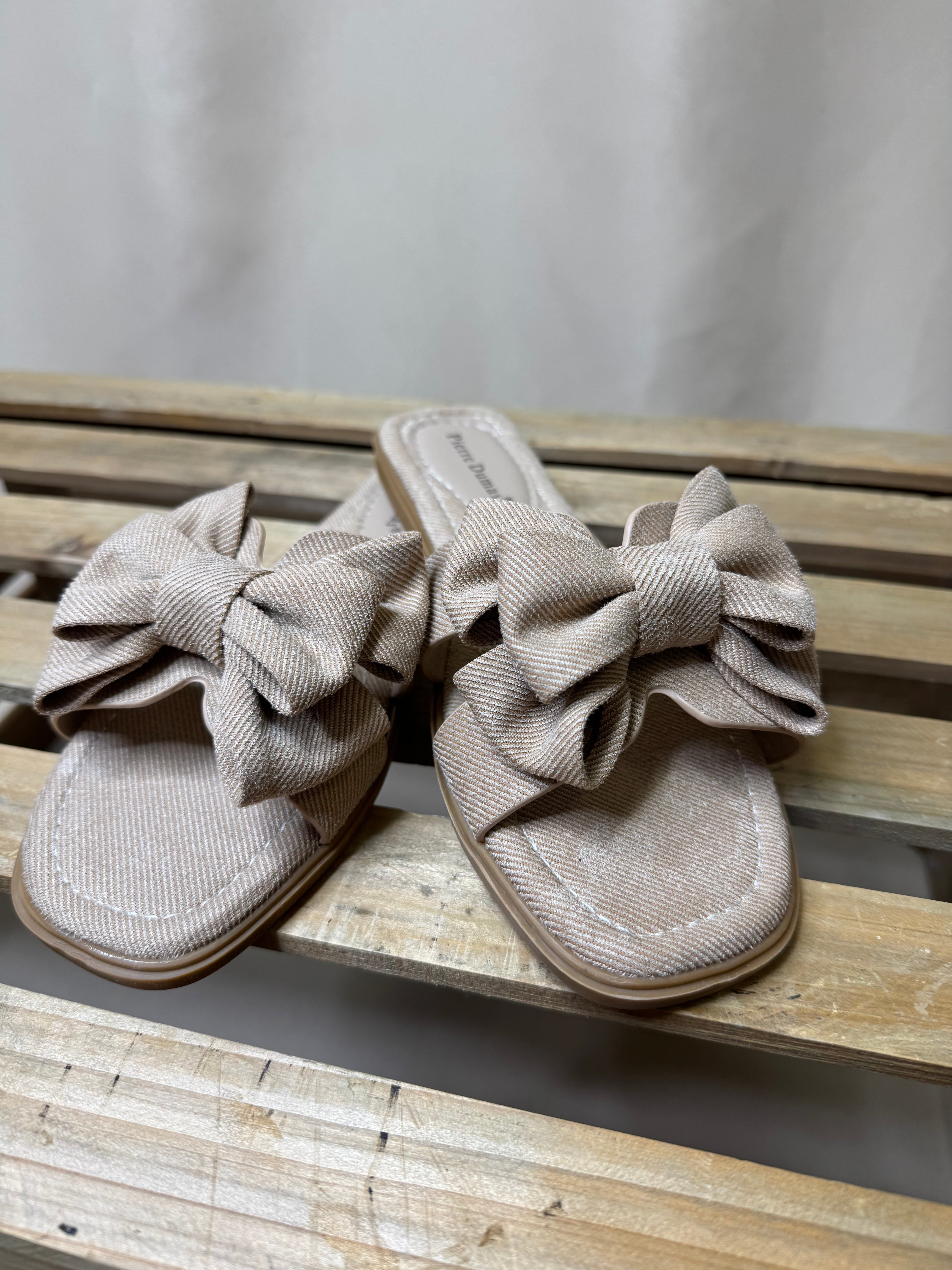 Empress Sandal