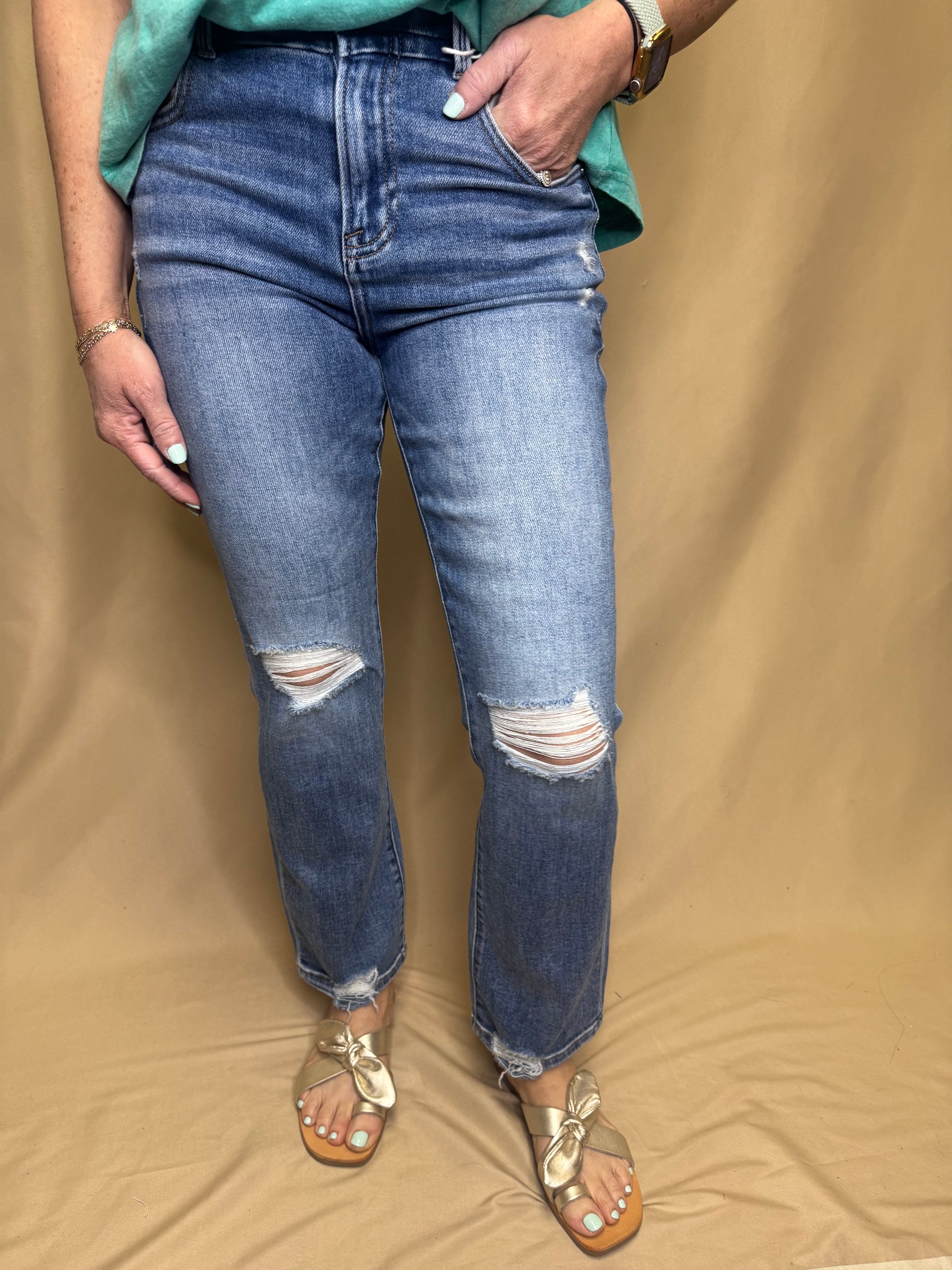 HR Crop Straight Jeans