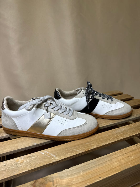 Sydney Sneaker