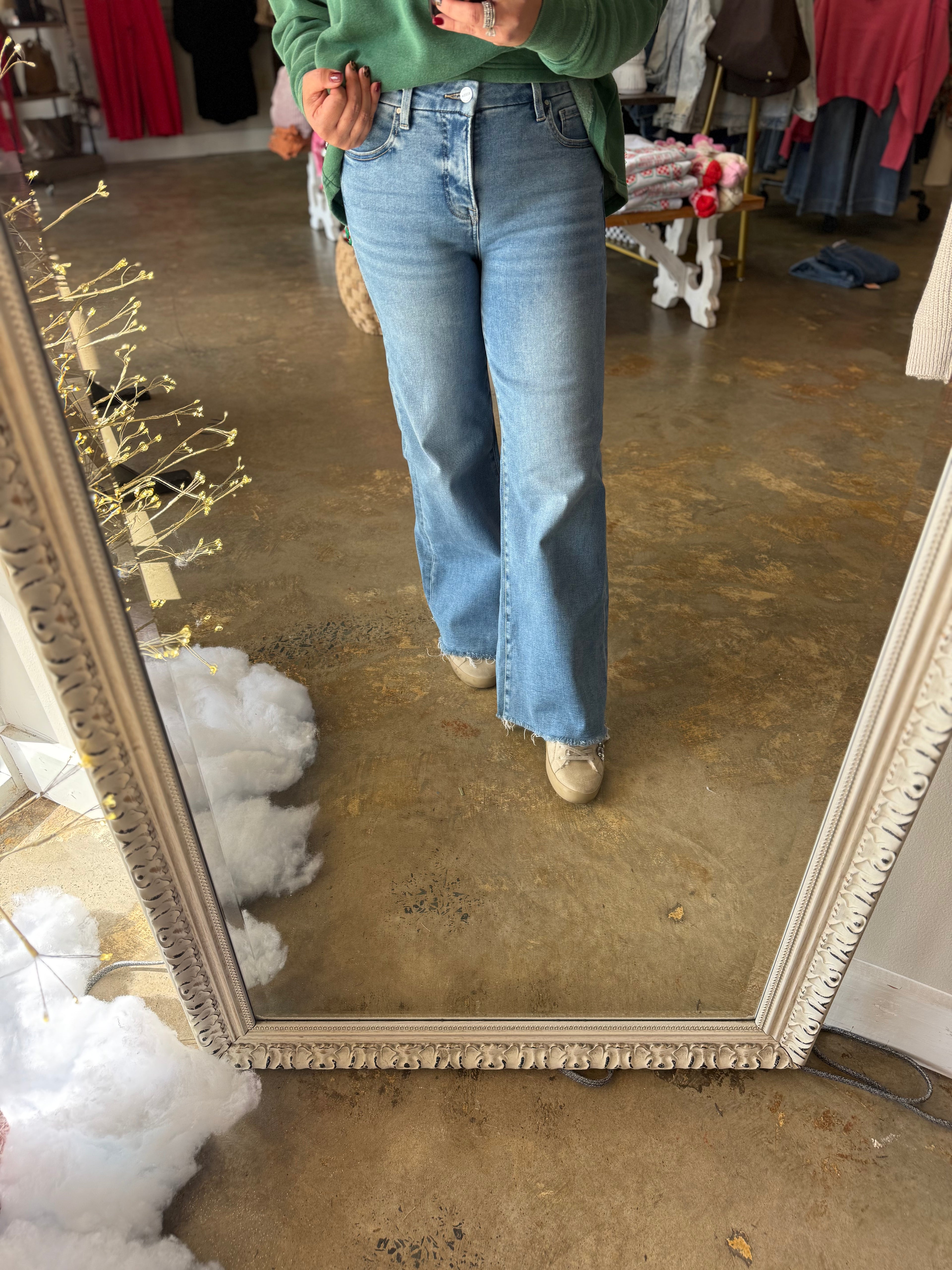 TC Mid Rise Wide Jeans