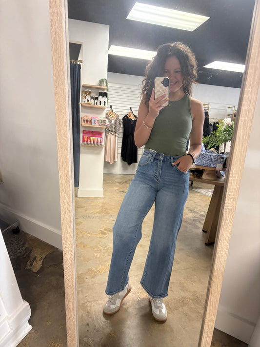 Slouchy Crop Wide Jeans