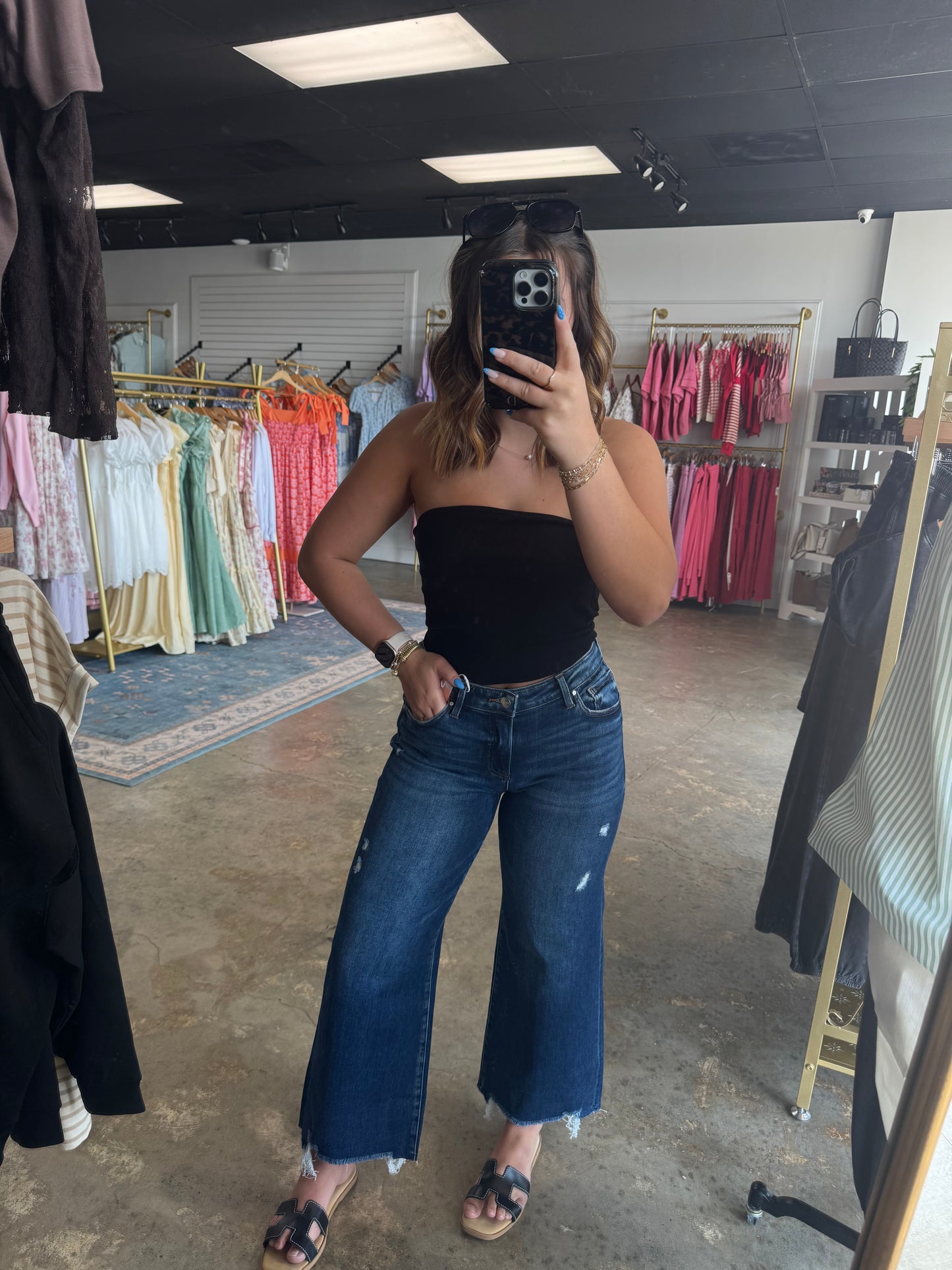 HR Crop Wide Jeans
