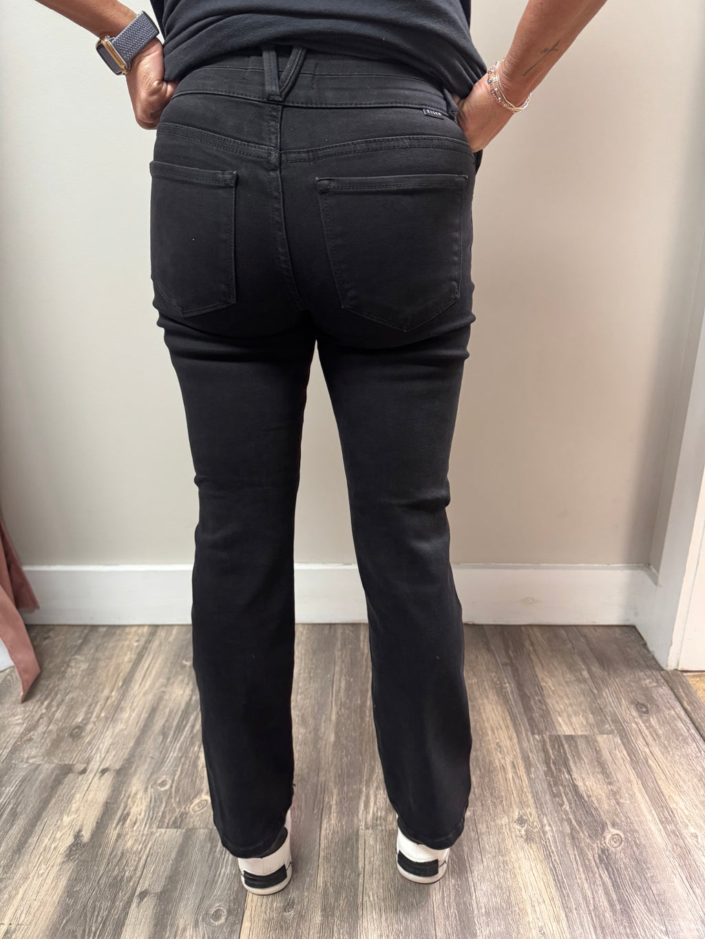 HR Ankle Straight Jean