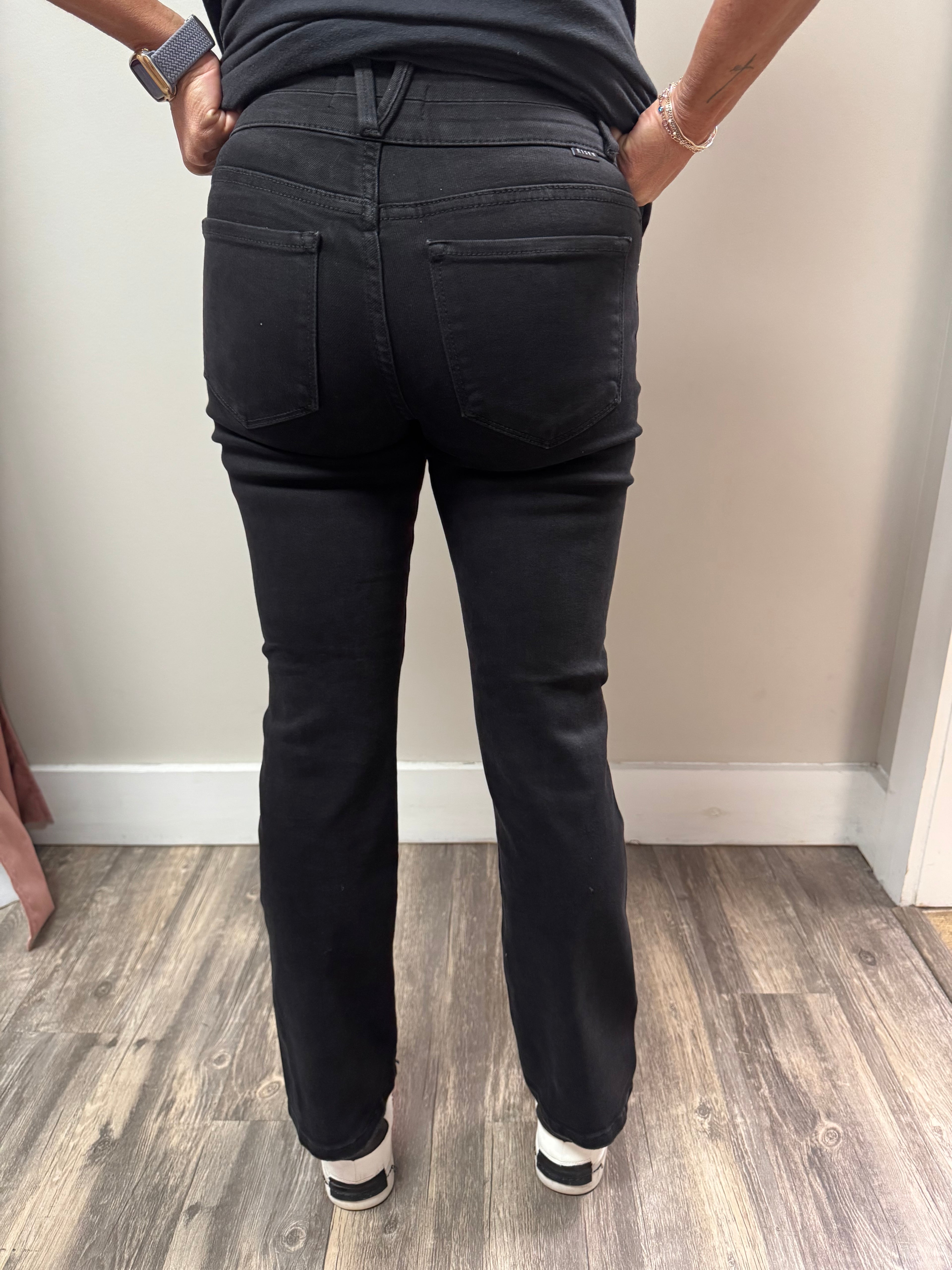 HR Ankle Straight Jean