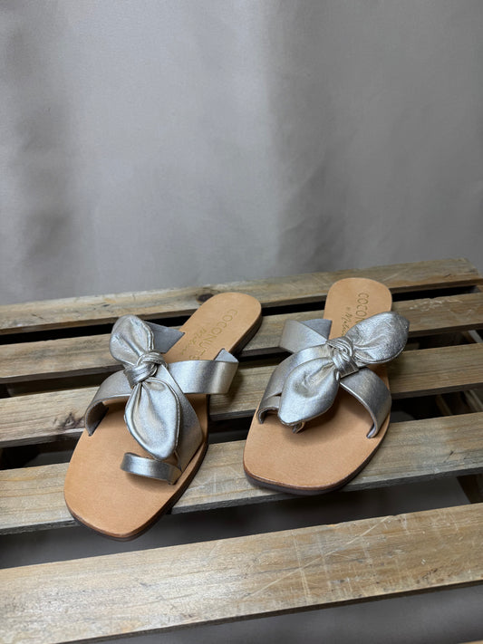 Vaughn Sandal